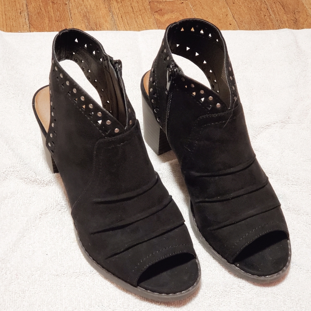 Sonoma Booties sz 8.5